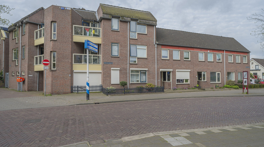 Groot onderhoud Eikenboomgaard