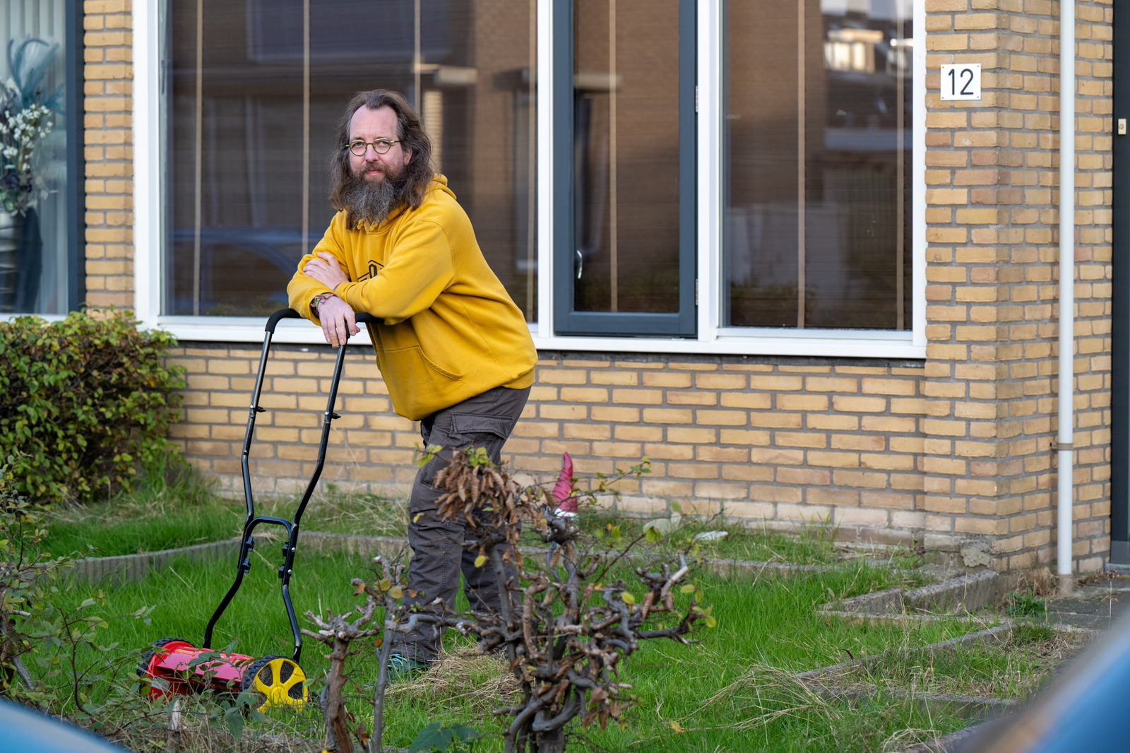 Thorwald kreeg hulp bij zijn tuin: “Eindelijk weer netjes!”