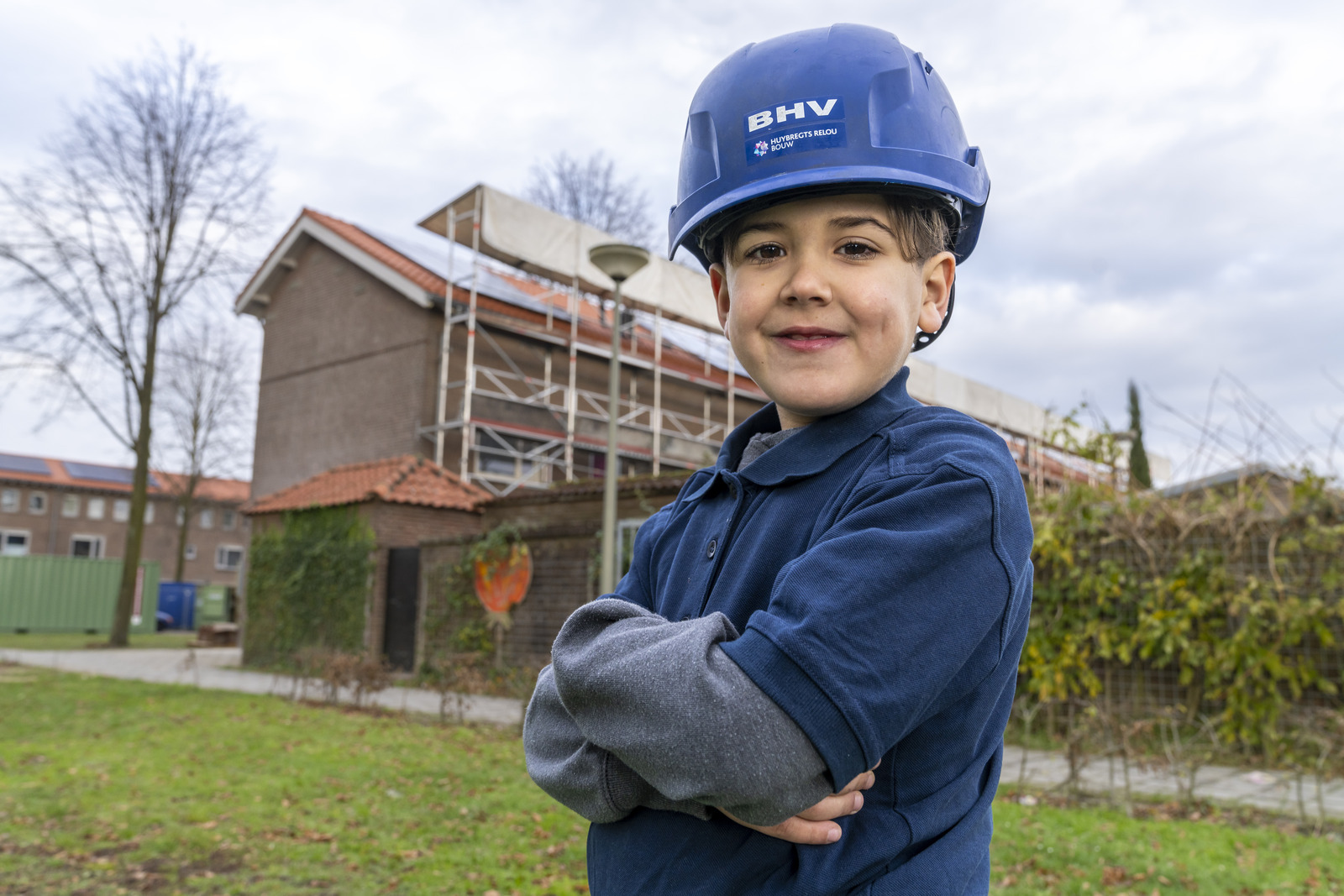 Jong geleerd, oud gedaan: Eliyah (8) helpt bij renovatie in Oss